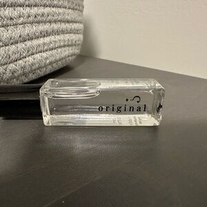 (Riddle) Roll on Fragrance - Original scent